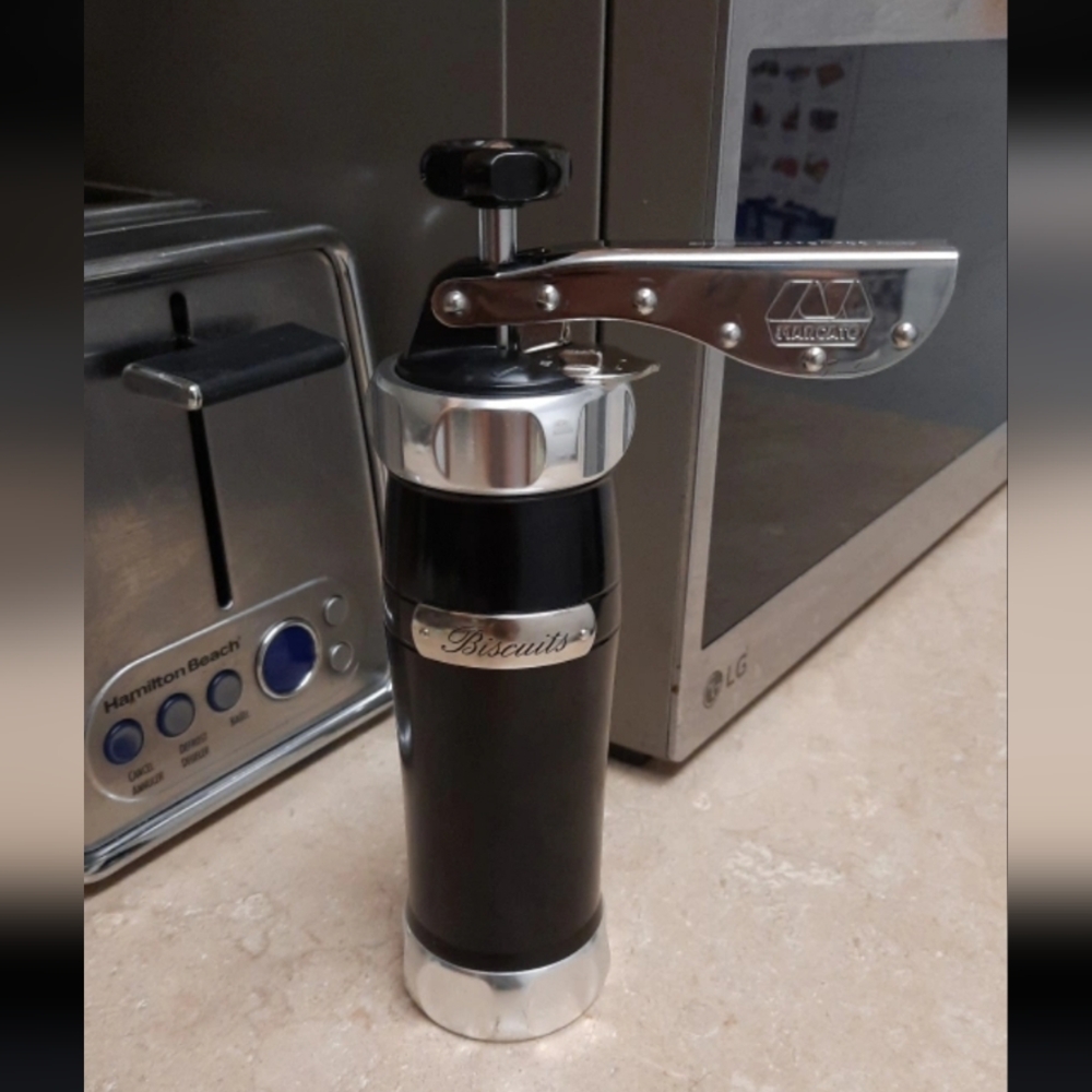 Black and Silver Biscuit Press